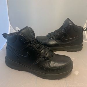Nike Boots